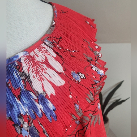 Studio Y Red Japanese Cherry Blossom Asymmetrical One Shoulder Blouse - Picture 3 of 4